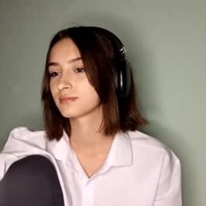 chaturbate bitter_muse_heat_rawr webcam profile pic via iluvcams.com