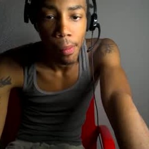 Cam boy blackbulltitus