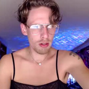 Cam boy bleuballoon