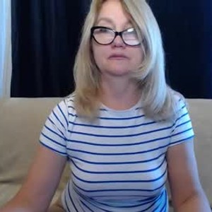 chaturbate blond_woman Live Webcam Featured On free6cams.com