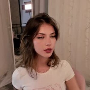 Camgirl is actually offline