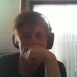 Cam boy bored_sushi
