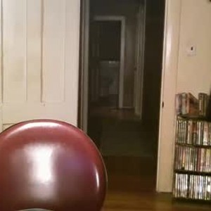 Camgirl is actually offline