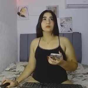 Camgirl is actually offline