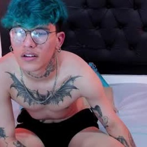 Cam boy bruss_glow