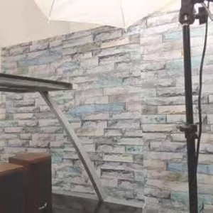 chaturbate caelina_20 webcam profile pic via myliveeroticcams.com