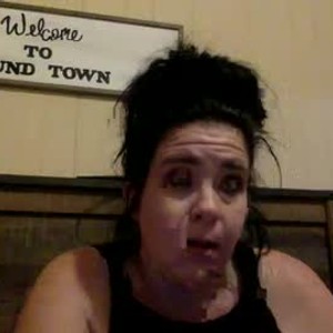 chaturbate caffieneandcleavage webcam profile pic via webcam-sexe.net
