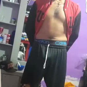 Cam boy caliente_busco_mamis