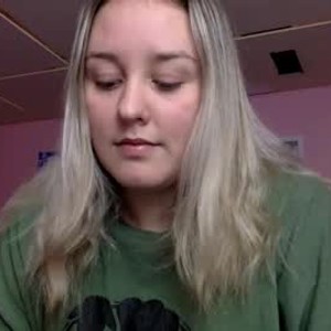 livesex.fan candy_cloudsx livesex profile in blonde cams