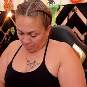 chaturbate canndy_evanns Live mature Webcam Featured On maturelivesexcams.com