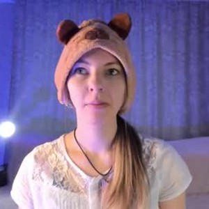 watchgirlcam.com capy_capybara livesex profile in shy cams