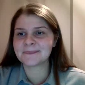 chaturbate caroline_love13 webcam profile pic via watchgirlcam.com