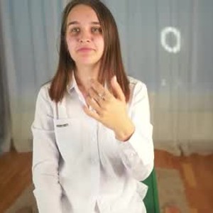 sleekcams.com carolinrehmert livesex profile in shy cams