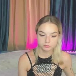 chaturbate caroll_shy Live Webcam Featured On girlsupnorth.com