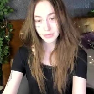 chaturbate carolyn_foxy webcam profile pic via cam-performer.com
