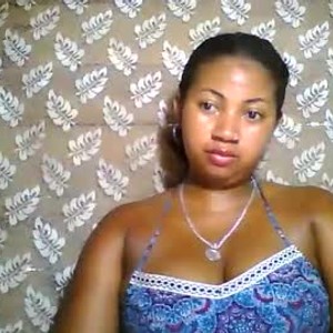chaniah22 webcam livesex profile on amateursex-livecam.com