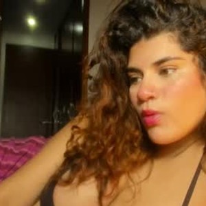 bestlivesexchat.com chantal_leon livesex profile in french cams