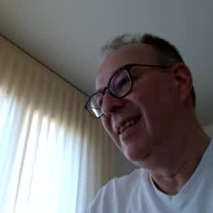 Cam boy cheer2u2