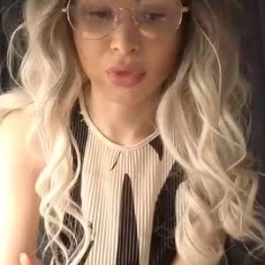 free6cams.com cherry_tops livesex profile in bigass cams