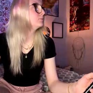 chaturbate cherrylynnn webcam profile pic via webcam-sexe.net