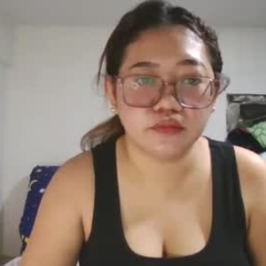chloe_92 webcam livesex profile on sleekcams.com