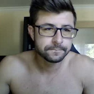 chris_cum4u Live Cam