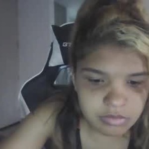 chaturbate christalqueens webcam profile pic via glamcambabes.com
