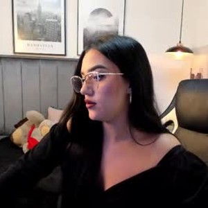 amateursex-livecam.com ciinthiia_ livesex profile in petite cams