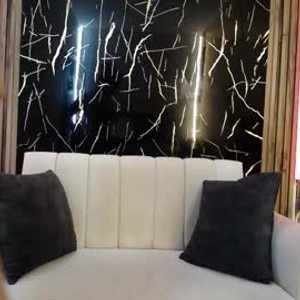chaturbate cloe_skinny11_aws webcam profile pic via pornsexycams.com