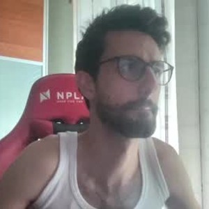 Cam boy commanded