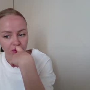 chaturbate cool_mommy webcam profile pic via xxx-topcamgirls.com