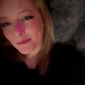 cora10k webcam livesex profile on pornos.live