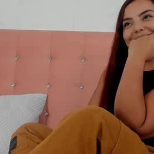 cheapadultsexcams.com corinna_cooper livesex profile in latina cams