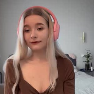 livesex.fan crave_eveline livesex profile in skinny cams