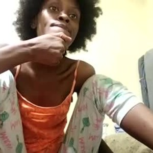 chatnmate.com creamy_petite livesex profile in ebony cams