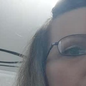 chaturbate crimsonwhisper webcam profile pic via pornsexycams.com
