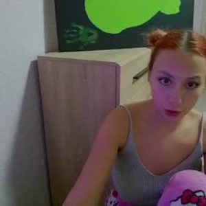 show2cam.com crystallkris livesex profile in italian cams