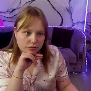 chaturbate crystallpaws_ webcam profile pic via iluvcams.com