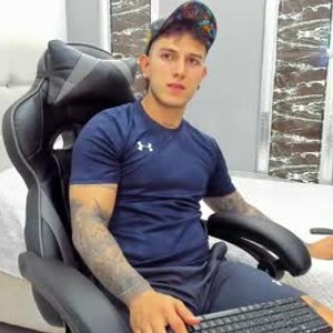 Cam boy curiososantiago04