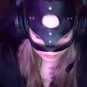 chaturbate cutie_girl__ webcam profile pic via bestlivesexchat.com