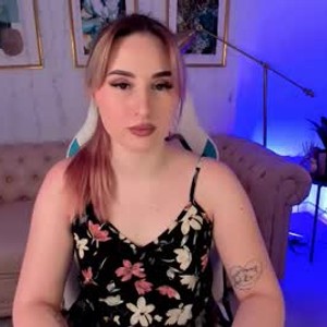 chaturbate cutie_louise Live Webcam Featured On free6cams.com