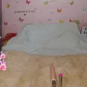 chaturbate cutiemoonnie Live Webcam Featured On sexcityguide.com