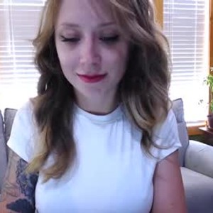 girlsupnorth.com daisysweetleaf livesex profile in petite cams