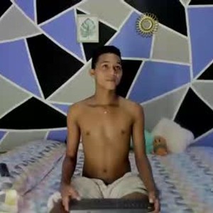daniel_shy_18 Live Cam