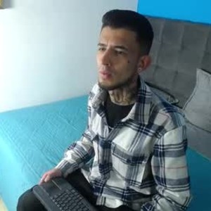 Cam boy dereckk_18