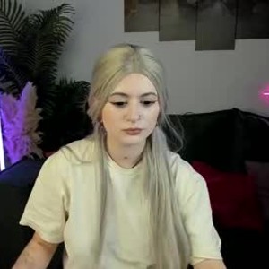 watchgirlcam.com dione_reyleiigh livesex profile in blonde cams