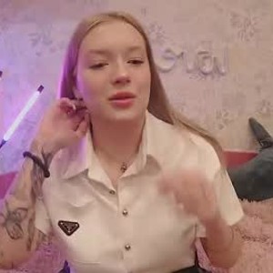 chaturbate divinerebecca webcam profile pic via pornsexycams.com