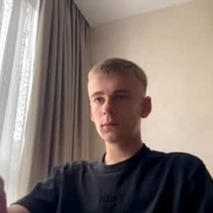 Cam boy echowraith