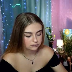 Camgirl is actually offline