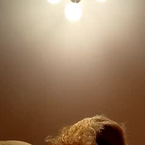 chaturbate ellie_davies webcam profile pic via mega-camsex.net